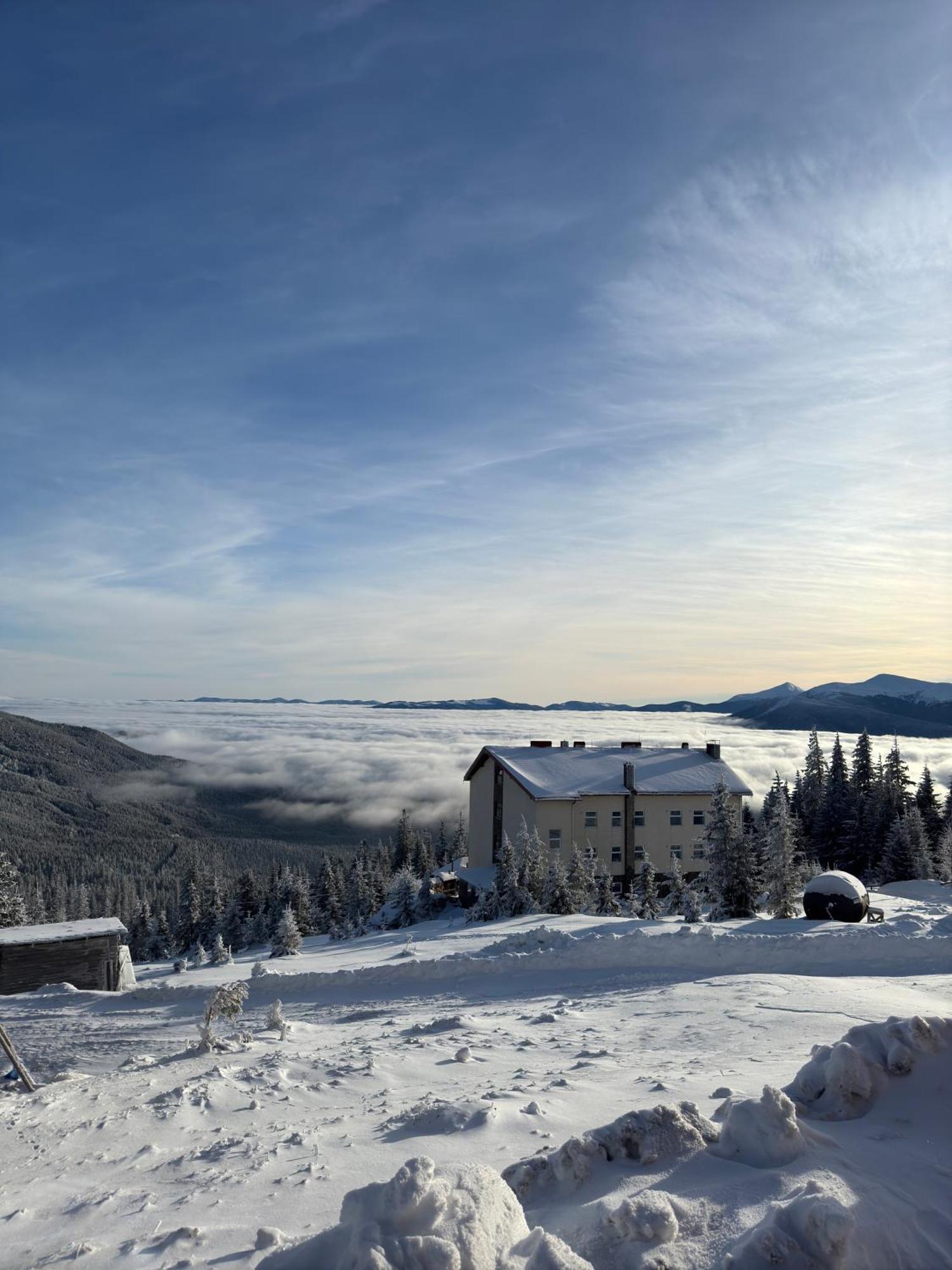 Горизонт Hotel Drahobrat Eksteriør billede
